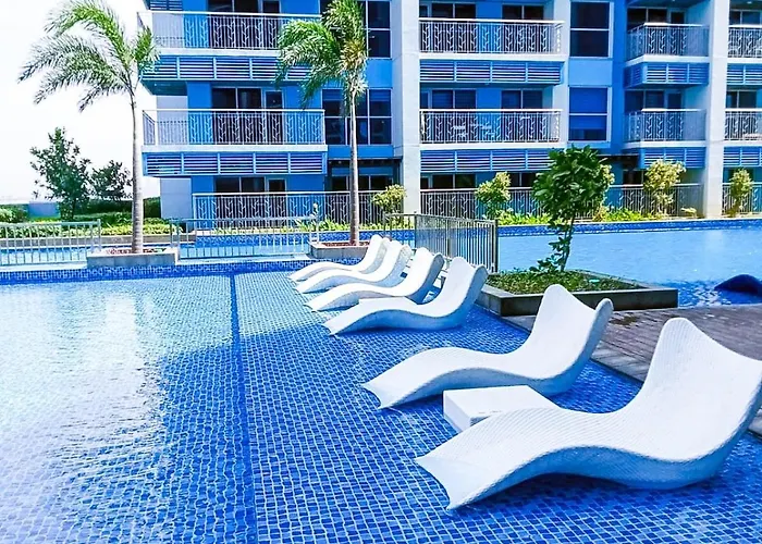 Luxurious 2br Near Solaire, Okada, Airport Apartamento