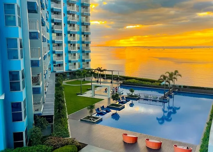 Luxurious 2br Near Solaire, Okada, Airport