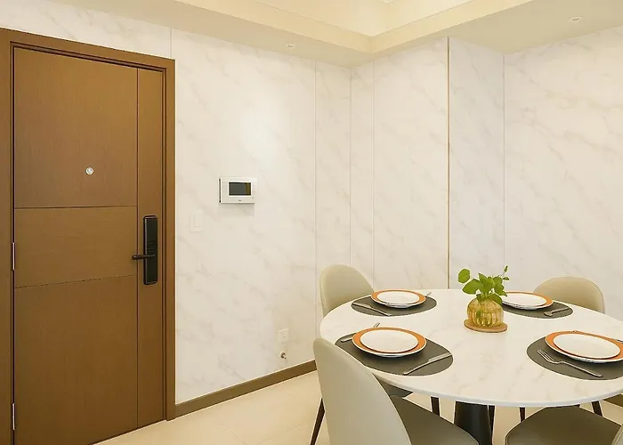 Luxurious 2br Near Solaire, Okada, Airport Apartamento