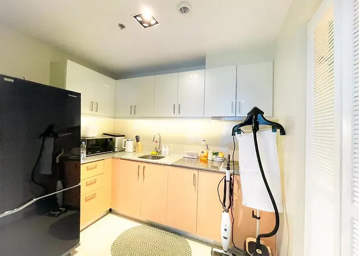 Luxurious 2br Near Solaire, Okada, Airport Manila