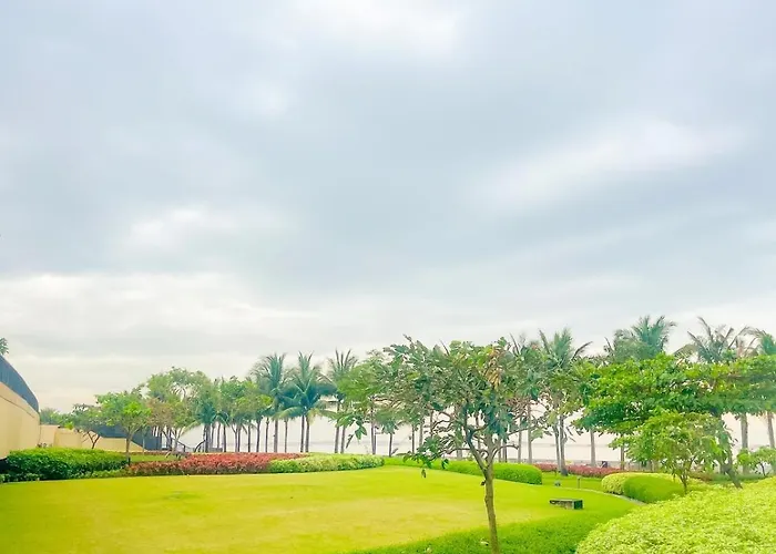 Luxurious 2br Near Solaire, Okada, Airport