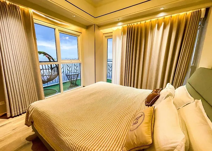 Luxurious 2br Near Solaire, Okada, Airport Apartamento Manila