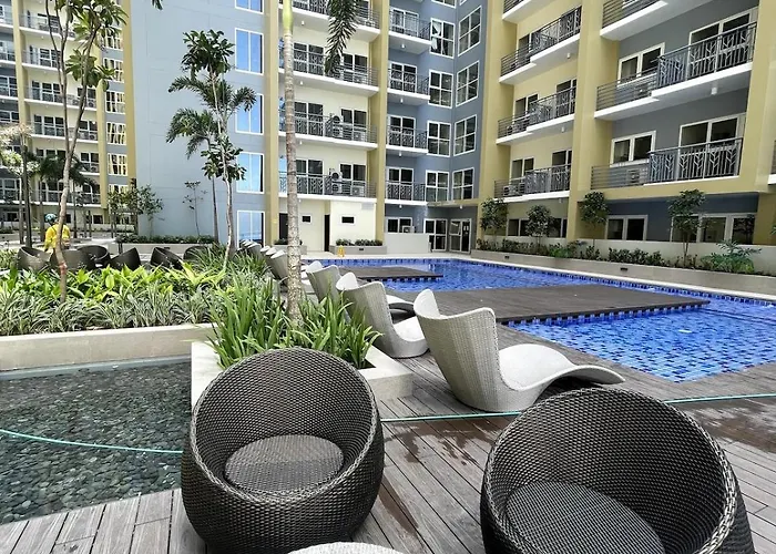 Luxurious 2br Near Solaire, Okada, Airport